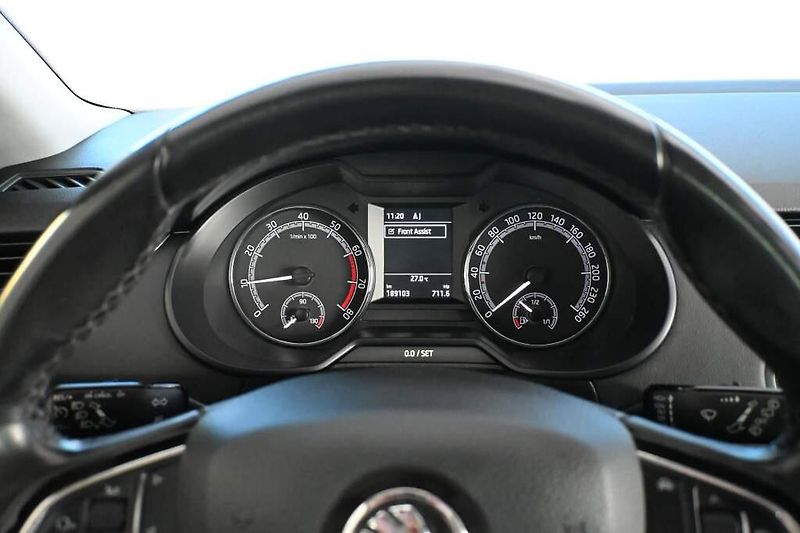 Škoda Octavia (2018) 1.5 CLEVER Tažné TSI - fotka 29 z 33
