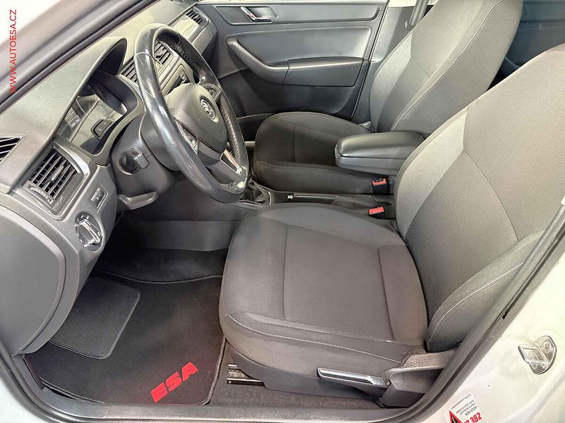 Škoda Rapid (2015) 1.2TSI, ČR, AC - fotka 9 z 13