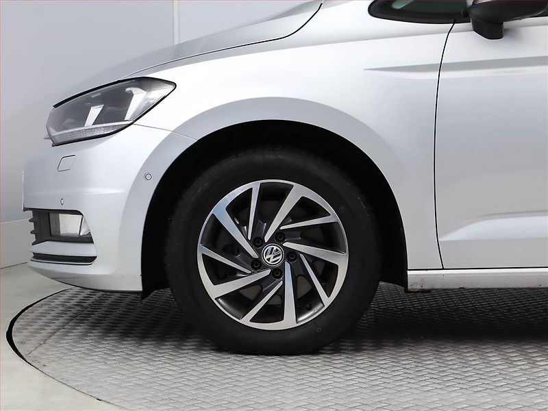 Volkswagen Touran (2017) Comfortline 1.4 TSI, Automat - fotka 13 z 18