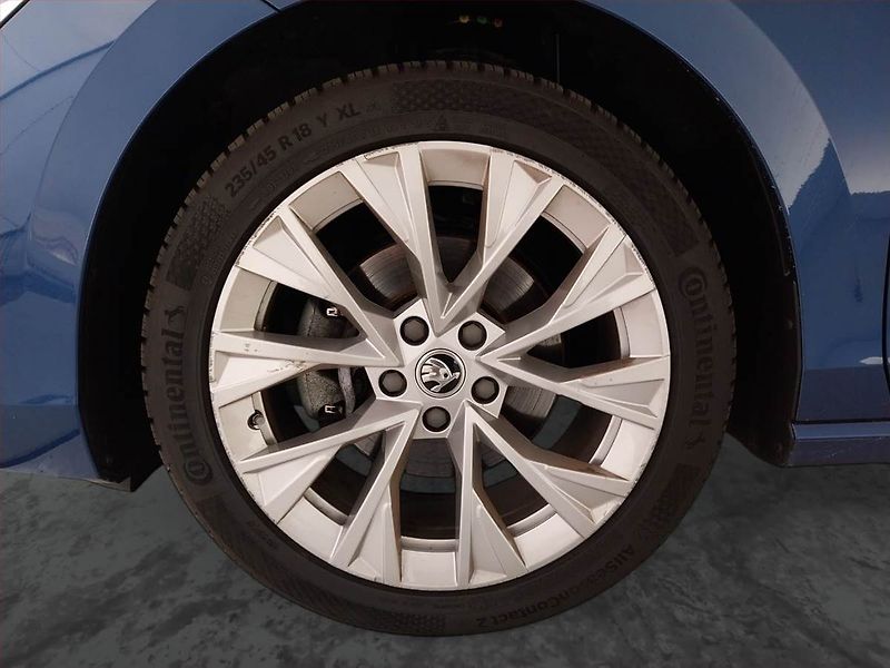 Škoda Superb (2024) Selection 2.0 TDI - fotka 15 z 32