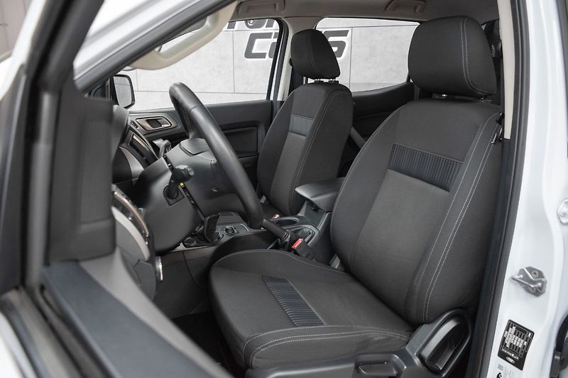 Ford Ranger 2.0 XLT*Naviják*4x4*TAŽNÉ*ČR 1 - fotka 10 z 45