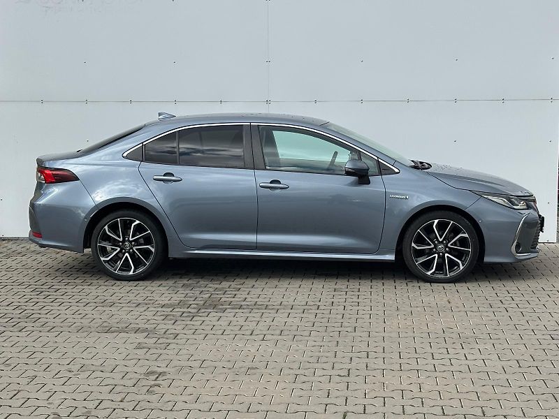 Toyota Corolla 1.8 HSD e-CVT Executive VIP - fotka 8 z 28