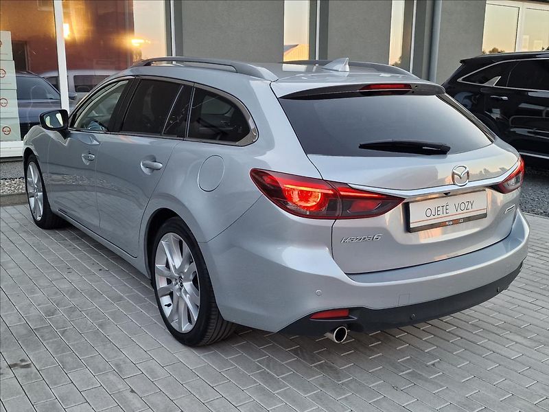 Mazda 6 2.2 Skyactiv-D Revolution TOP - fotka 8 z 50