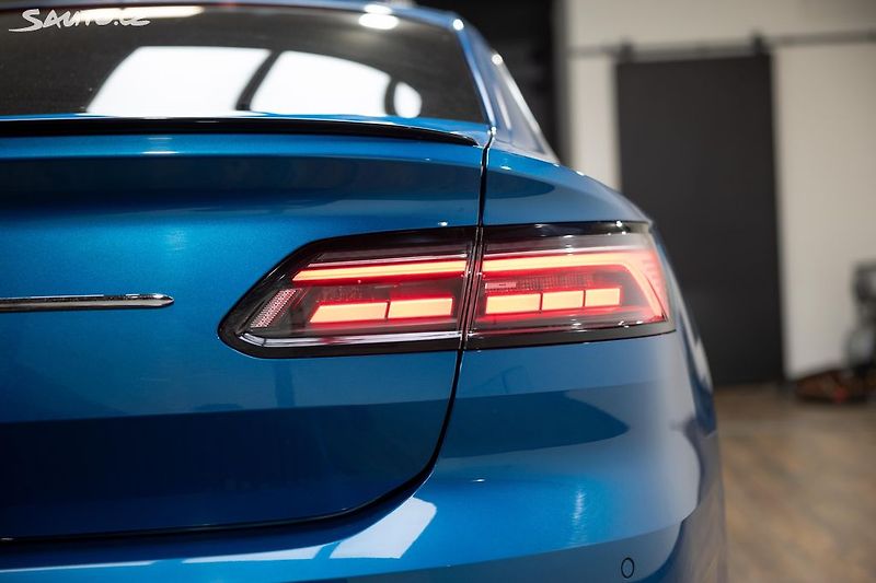 Volkswagen Arteon 1.5  TSI 110 kW R-Line - fotka 8 z 36