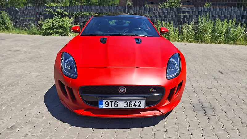 Jaguar F-Type (2015) Jaguar F-Type 3.0 V6 S/C 380PS - fotka 2 z 12