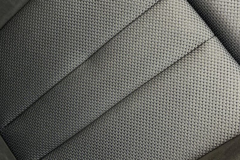 BMW Řada 5 530d xDrive - fotka 15 z 29