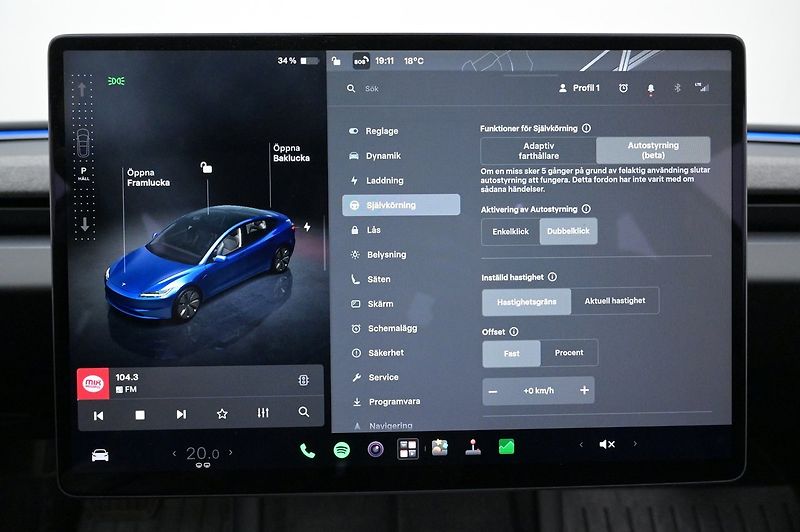 Tesla Model 3 Long Range AWD Highland - fotka 14 z 23