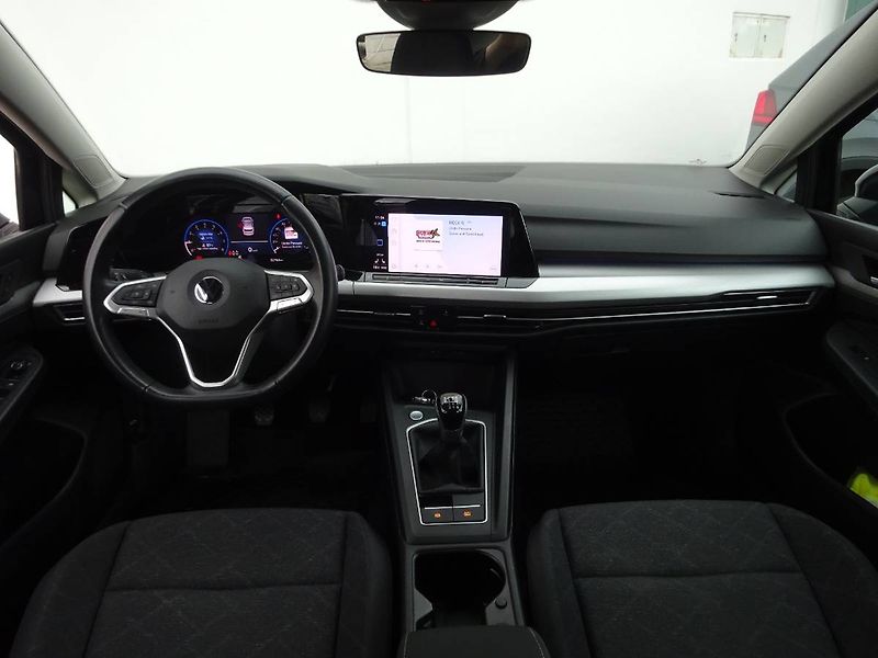 Volkswagen Golf (2022) 1,0 TSi/ 81kW  Life - fotka 5 z 28