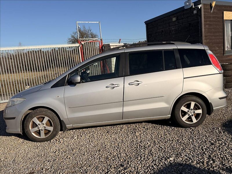 Mazda 5 2,0 CD110 7MÍST TAŽNÉ 81kW - fotka 8 z 25