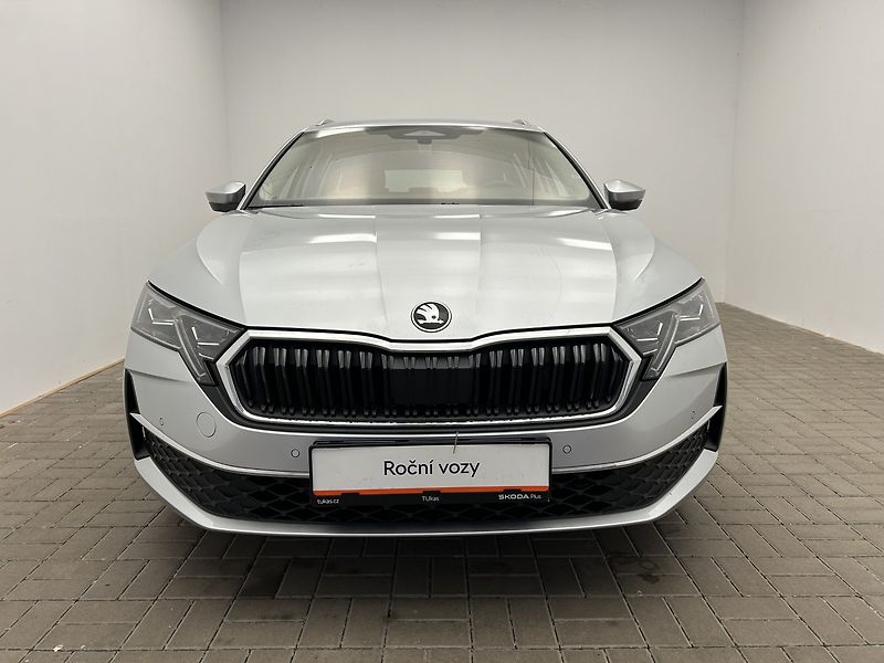 Škoda Octavia 1.5 TSI Top selection - fotka 4 z 26