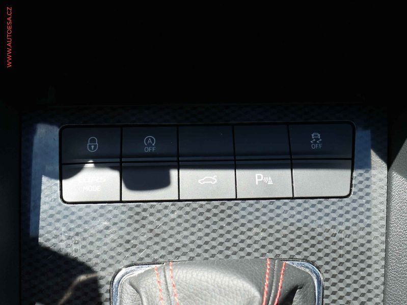 Škoda Octavia (2014) 2.0TDi, DSG, navi, bixen - fotka 20 z 21