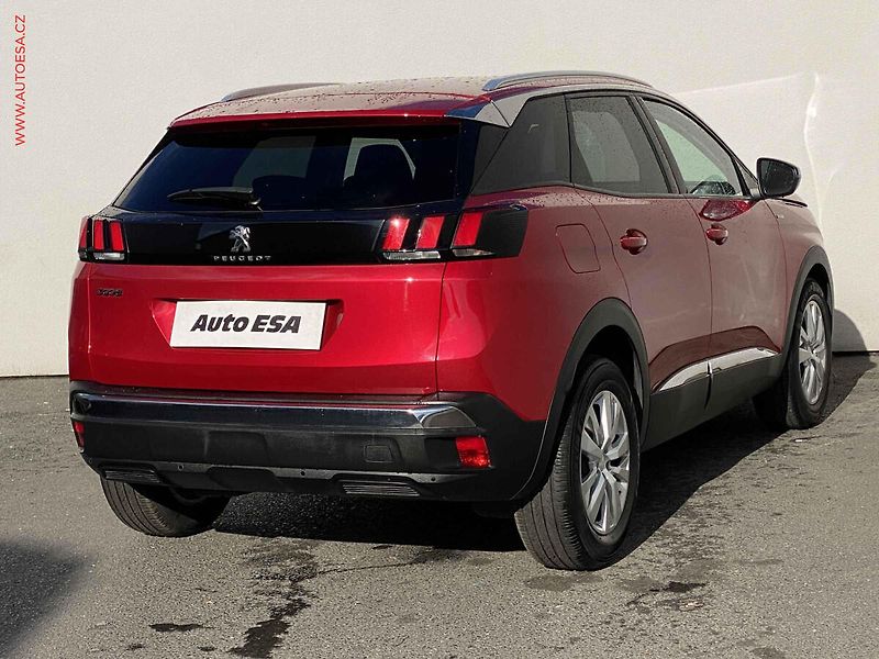 Peugeot 3008 (2020) 1.2 PT, Style, AT, navi - fotka 4 z 18