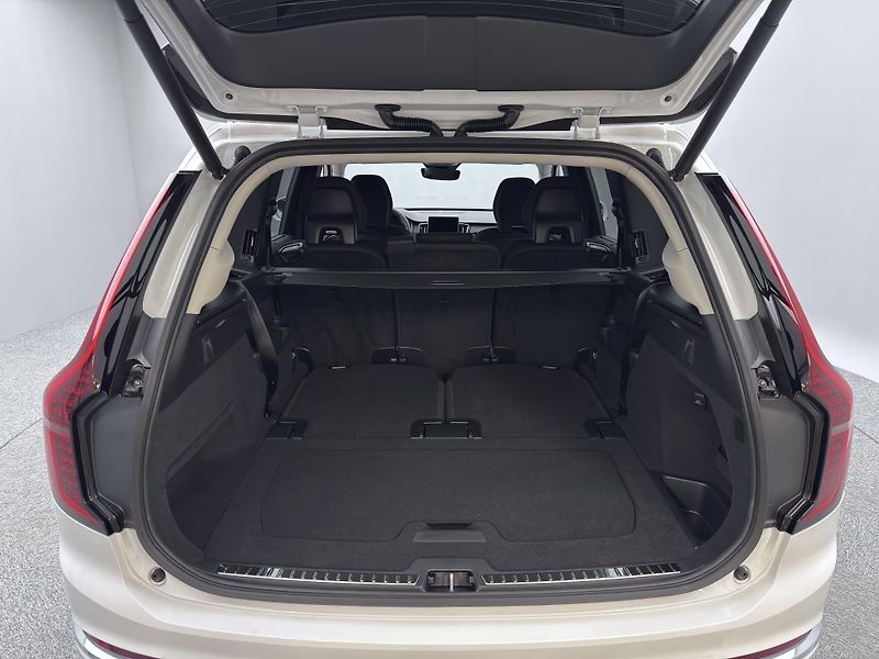 Volvo XC90 (2026) T8 AWD Plug-in BRIGHT PLUS 7m - fotka 5 z 27
