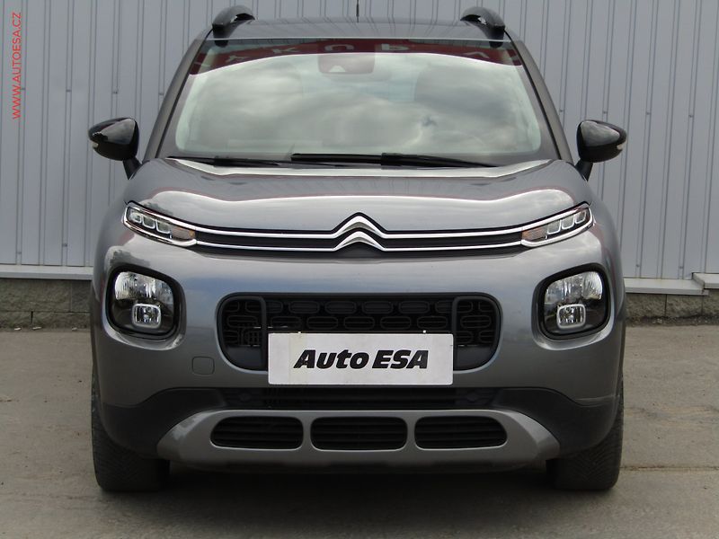 Citroën C3 Aircross (2019) 1.2PT, Shine, navi, panor - fotka 2 z 19