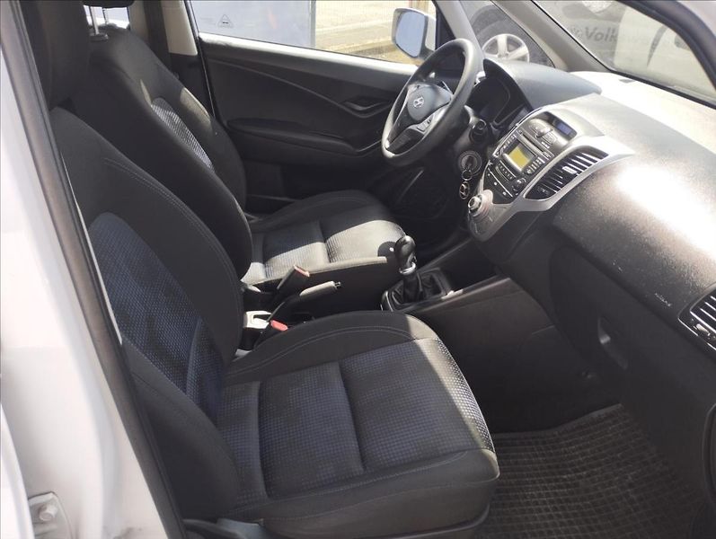 Hyundai ix20 1,4 CRDi 57kW 100%KM - fotka 8 z 16