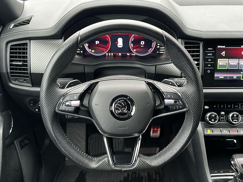 Škoda Kodiaq (2023) 2.0 TDI 4x4 DSG Sportline - fotka 6 z 33