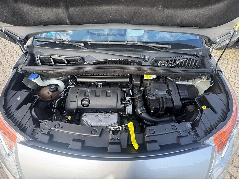Citroën C3 Picasso (2011) 1,6 88 KW TAŽNÉ STK - fotka 40 z 43