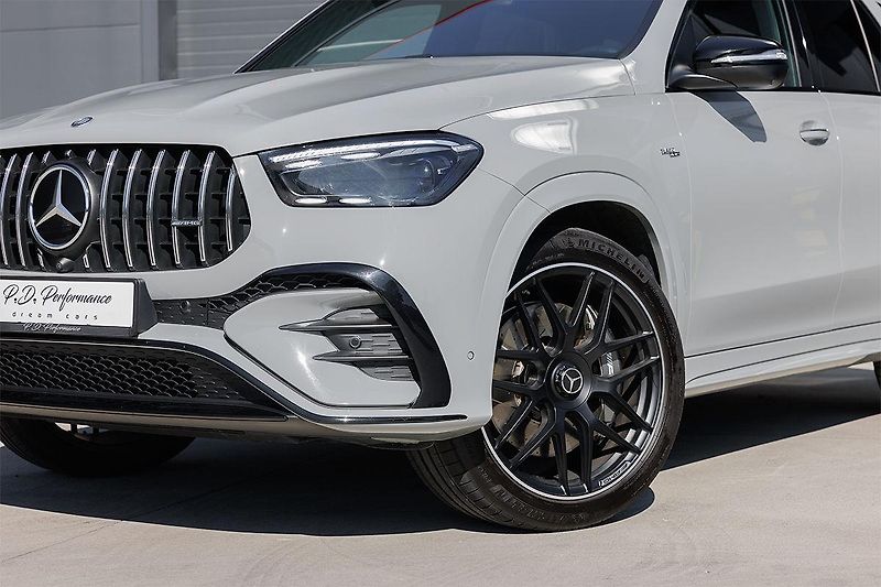 Mercedes-Benz GLE (2024)  GLE 53 AMG SUV 4Matic+ - fotka 13 z 61