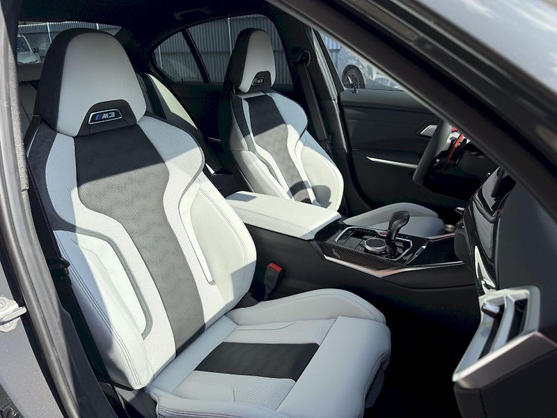 BMW M3 Competition xDrive FCL Indiv. - fotka 42 z 45