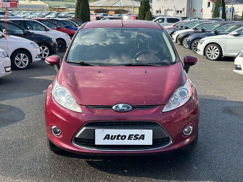 Ford Fiesta (2009) 1.4Ti-VCT, AC, výhřev sed - fotka 2 z 17