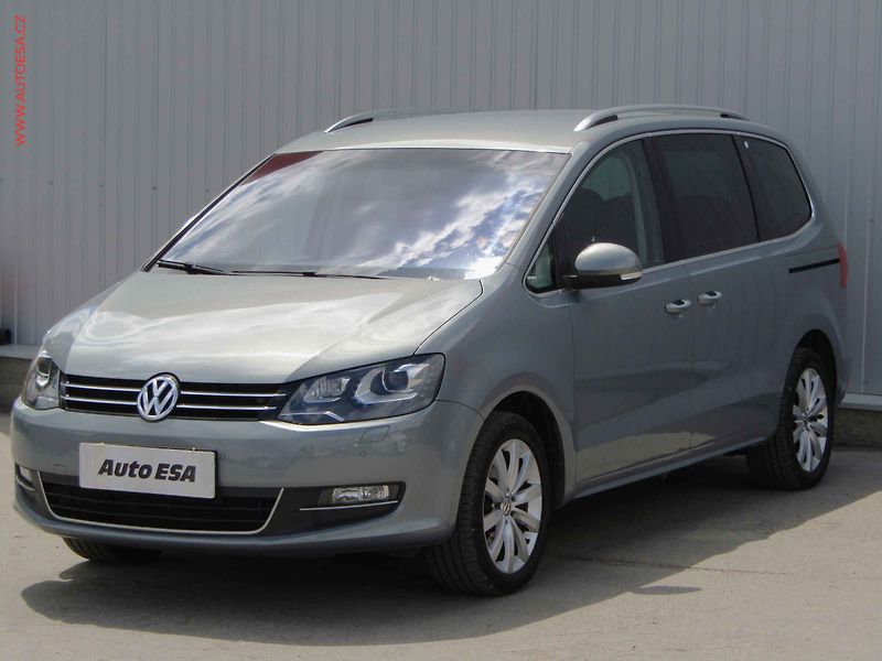 Volkswagen Sharan (2014) 2.0TDi, ČR, AC, xenon, park - fotka 3 z 25