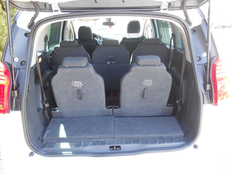 Peugeot 5008 88KW,NAVI,PANORAMA,AUTOMAT - fotka 22 z 45