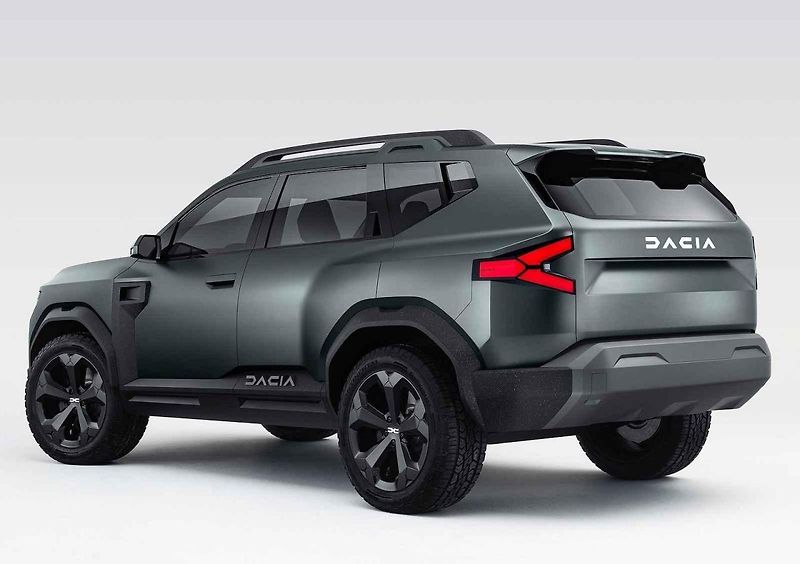Nová velká Dacia se bude tvářit hodně sebevědomě