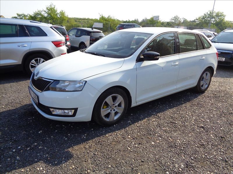 Škoda Rapid 1,2 - fotka 7 z 13