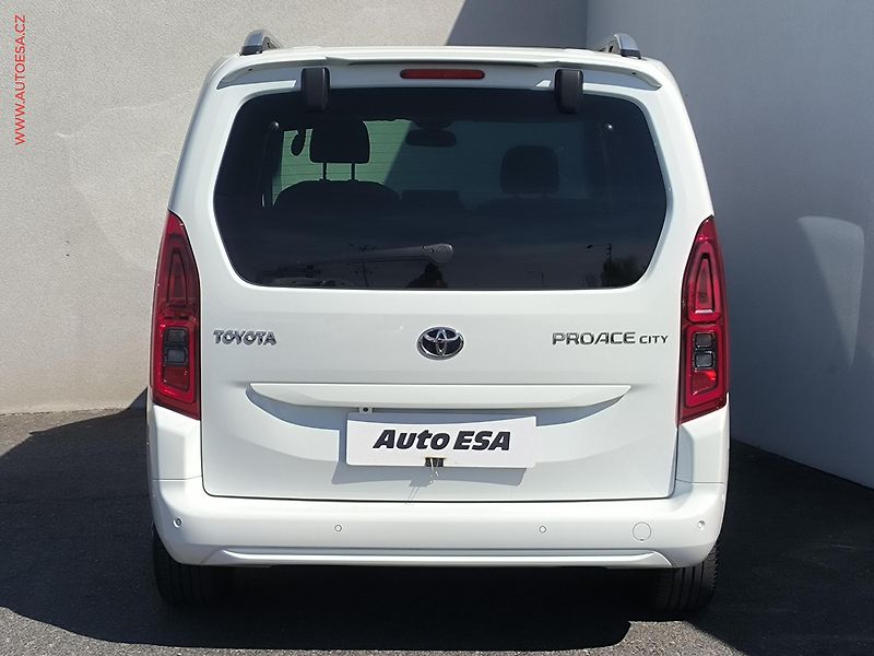 Toyota ProAce City Verso (2022) 1.5D-4D, 1.maj,ČR, Panor - fotka 5 z 27