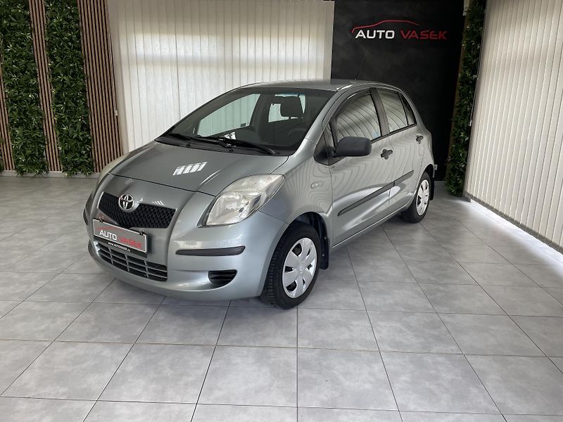 Toyota Yaris 1.0 i ČR 1.MAJ. AC  REZERVACE - fotka 6 z 22