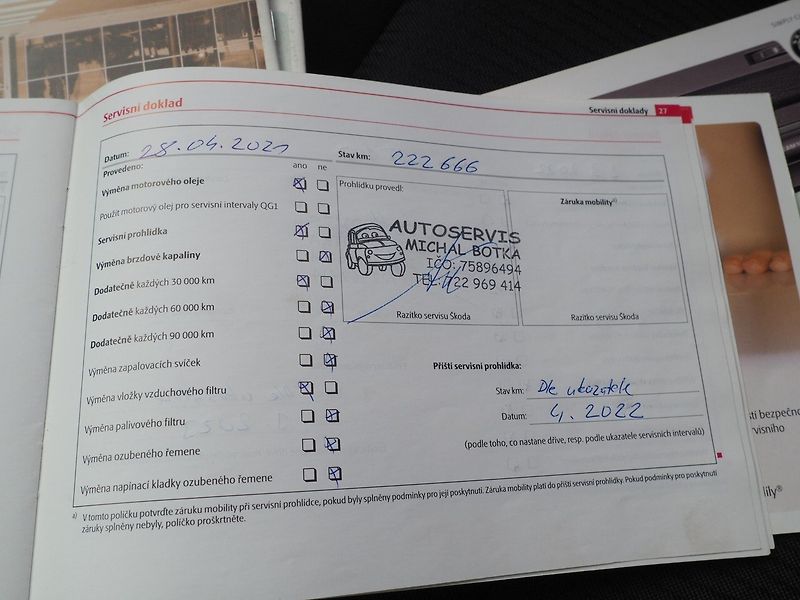 Škoda Octavia (2008) 1.9 TDI, 77 kW - fotka 32 z 42