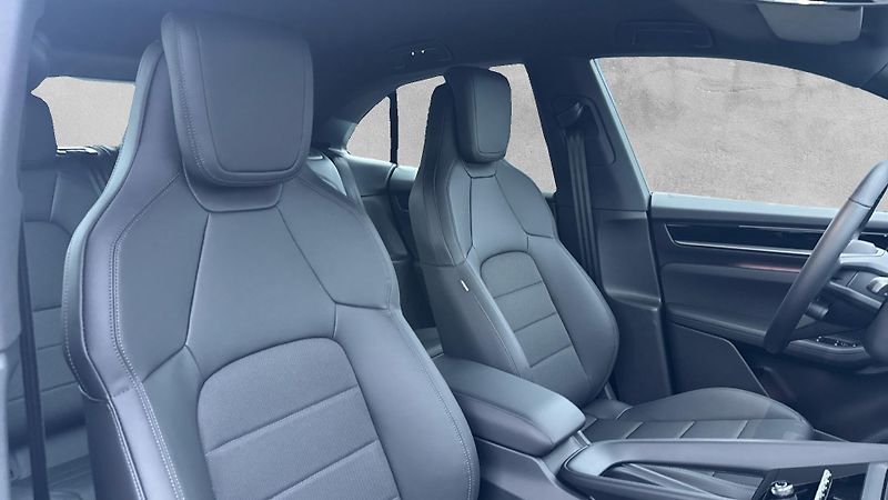 Porsche Macan (2026) 4 - fotka 17 z 30