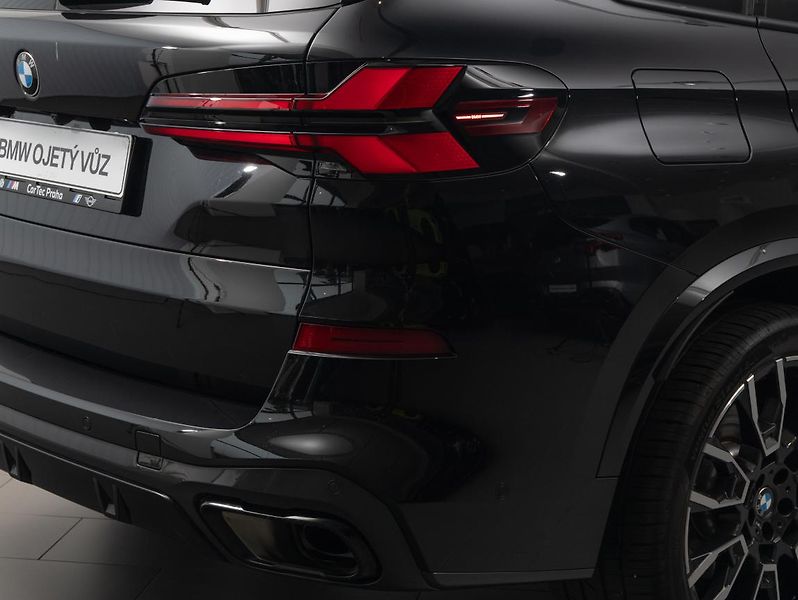 BMW X5 xDrive30d - fotka 9 z 22