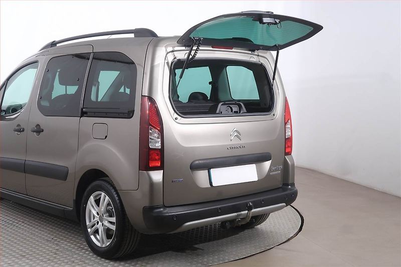 Citroën Berlingo (2016) XTR 1.6 HDi, 5Míst, SR - fotka 13 z 21