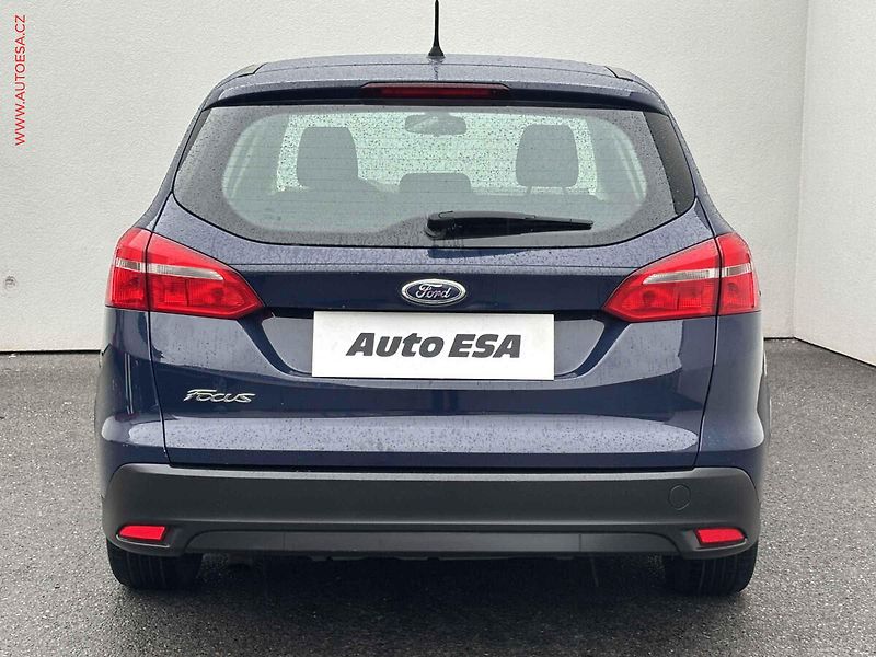 Ford Focus (2016) 1.5 TDCi, ČR, AC, tempo - fotka 5 z 15