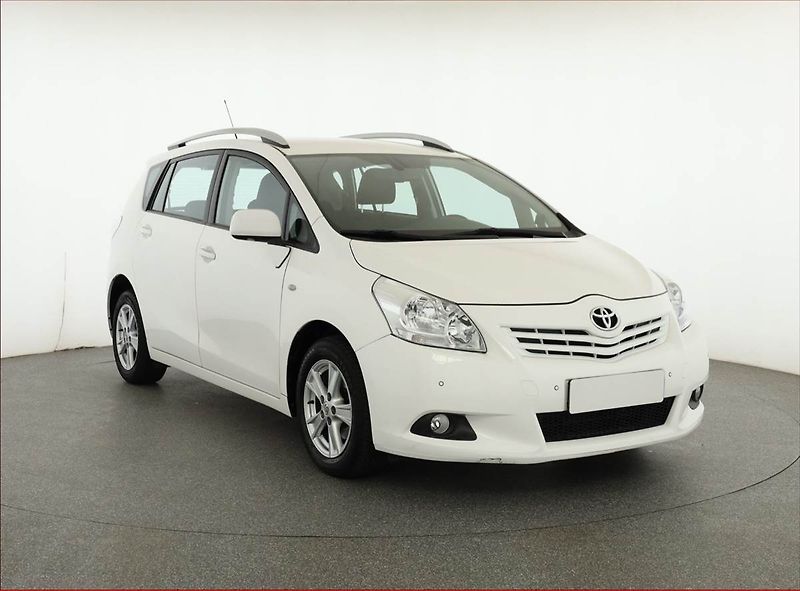 Toyota Verso (2011) 1.8 Valvematic, Automat, ČR - fotografie inzerátu