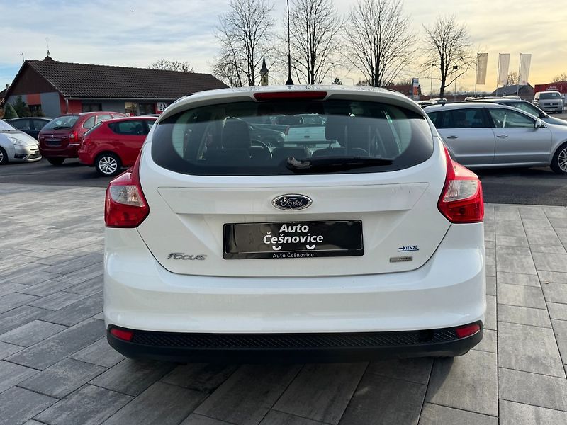 Ford Focus (2013) Trend 1.6 TDCi - fotka 6 z 29