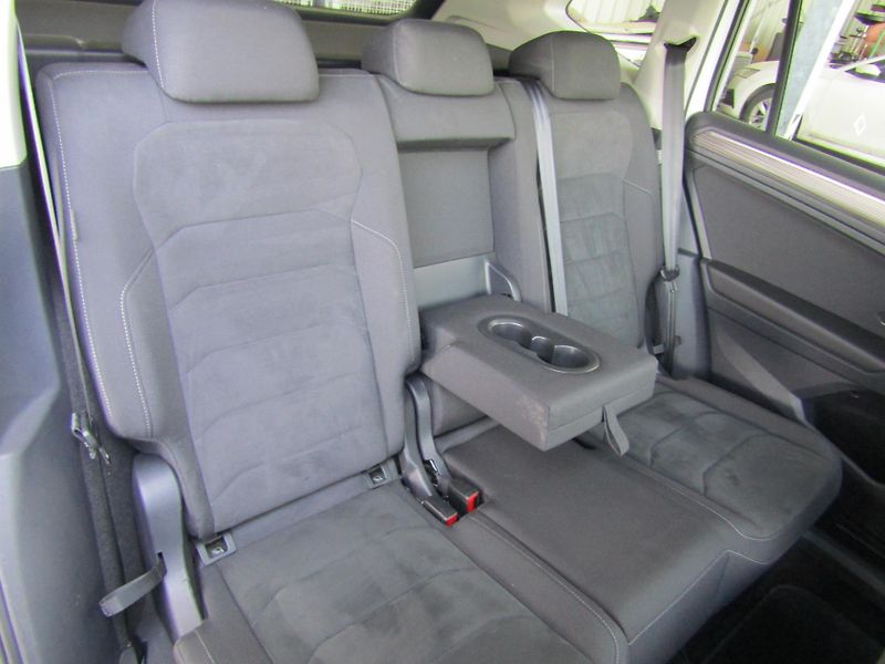 Volkswagen Tiguan 2.0 TDI 147KW DSG 4MOTION - fotka 28 z 30