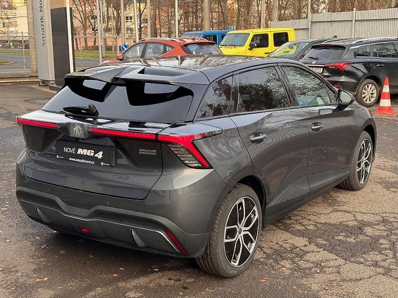 MG MG4 (2025) Electric Exclusive (64 kWh) - fotka 9 z 34