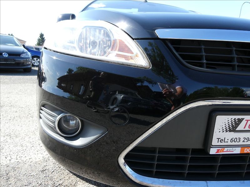 Ford Focus 1,6 i 16V 74kW - fotka 5 z 43