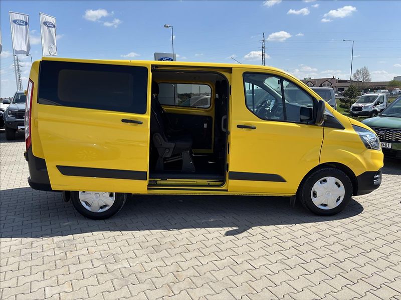Ford Transit Custom 2,0 EcoBlue 79kW KombiVan L1 - fotka 11 z 32