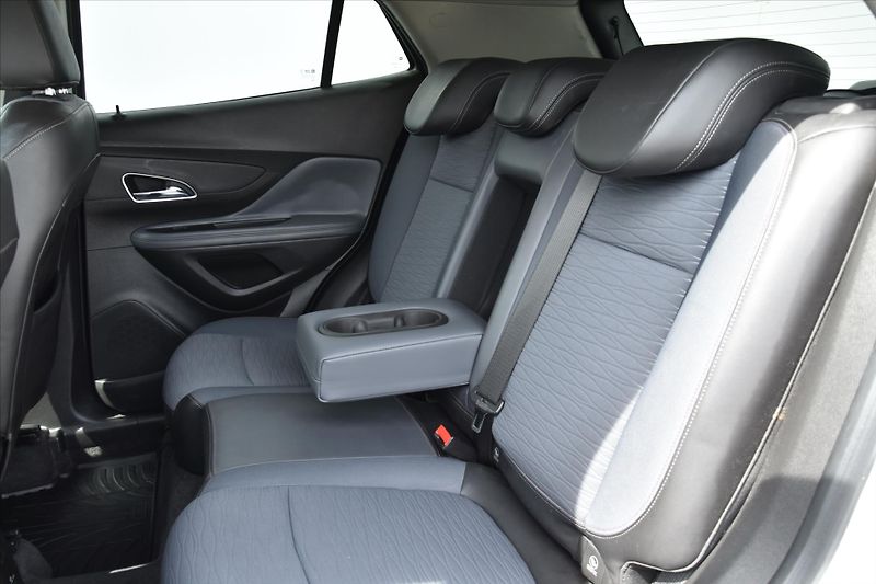 Opel Mokka 1.4T 103kW COSMO SERVIS KN. ČR - fotka 11 z 22