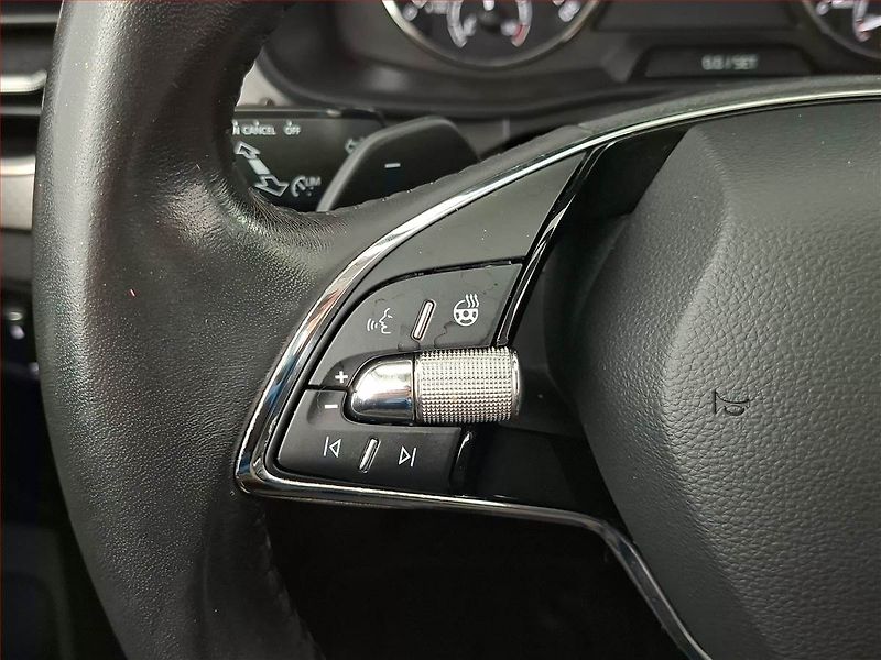 Škoda Kamiq (2021) 1.0 TSI, Automat, Serv.kniha - fotka 17 z 21