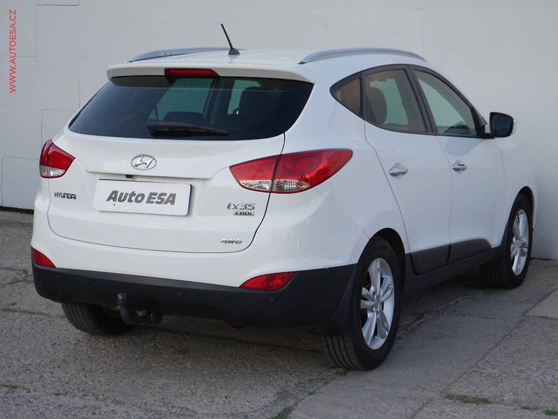 Hyundai ix35 (2012) 2.0CRDi 4x4, AC - fotka 6 z 20
