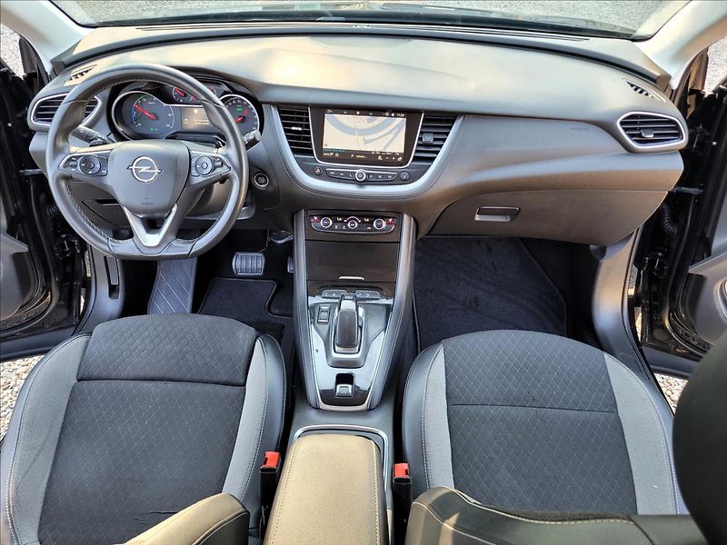 Opel Grandland X 1,6 PHEV,E-AT,Elegance,led,nav - fotka 17 z 50