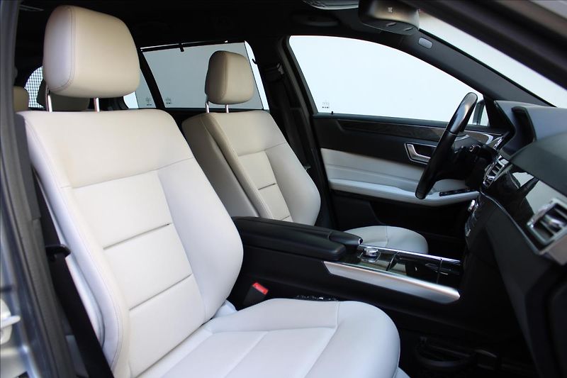 Mercedes-Benz Třídy E 350CDI 4M/ACC/KEYLESS/DPH - fotka 36 z 46