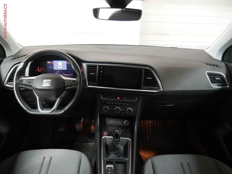 Seat Ateca (2024) 1.5 TSi, LED, navi - fotka 8 z 27