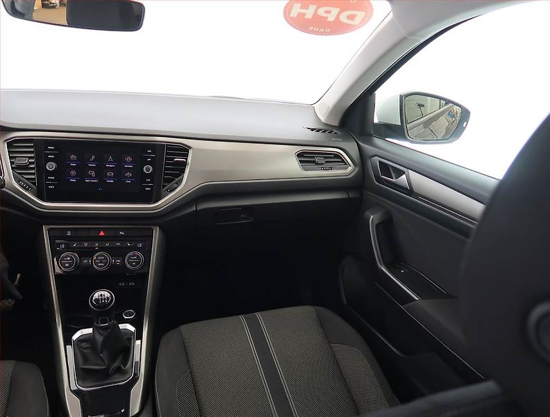 Volkswagen T-Roc (2021) Style 2.0 TDI, Serv.kniha - fotka 8 z 22
