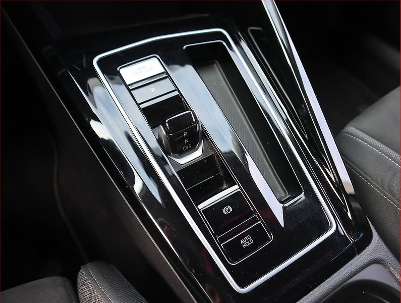 Volkswagen Golf (2022) Style 2.0 TDI, Automat - fotka 13 z 20