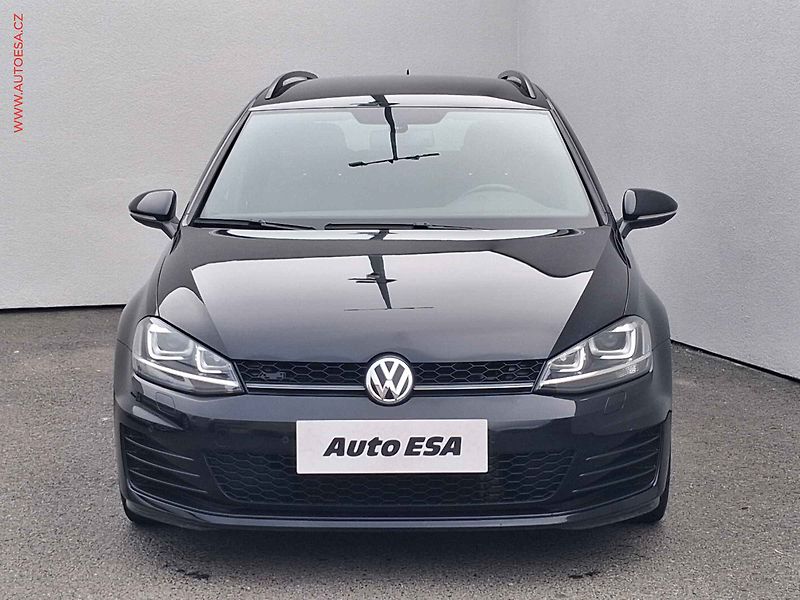 Volkswagen Golf (2015) 2.0 TDi, GTD, bixenon - fotka 2 z 18